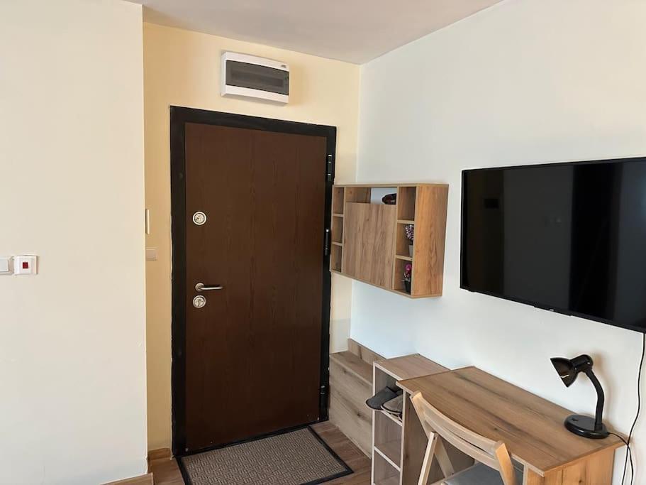 Green Park Apartment - Brand New Studio! Ruse Exterior photo