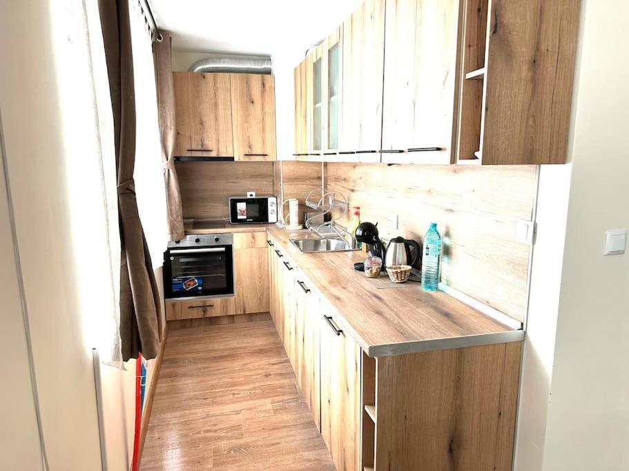 Green Park Apartment - Brand New Studio! Ruse Exterior photo